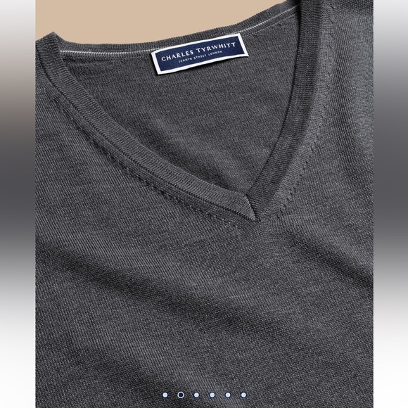 CHARLES TYRWHITT Merino V-Neck Jumper - Color Grey - Size XXXL - Picture 4 of 7